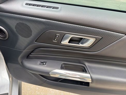 Used 2024 Ford Mustang GT Premium image 33