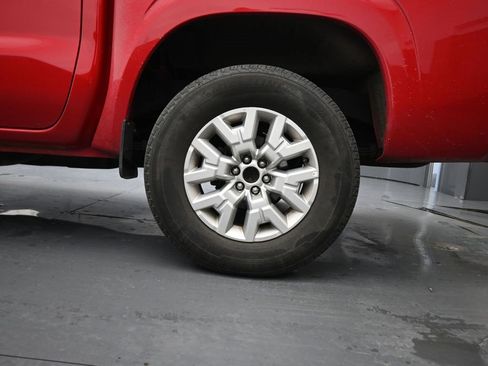 Used 2023 Nissan Frontier SV image 13