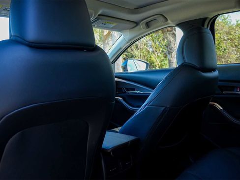 Used 2025 MAZDA CX-30 AWD 2.5 S w/ Premium Package image 12