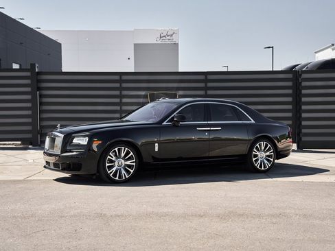 Used 2019 Rolls-Royce Ghost Base image 5