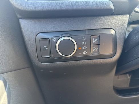 Used 2022 Ford Escape SE FWD image 26