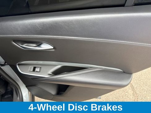 Used 2023 Cadillac XT4 Premium Luxury image 17