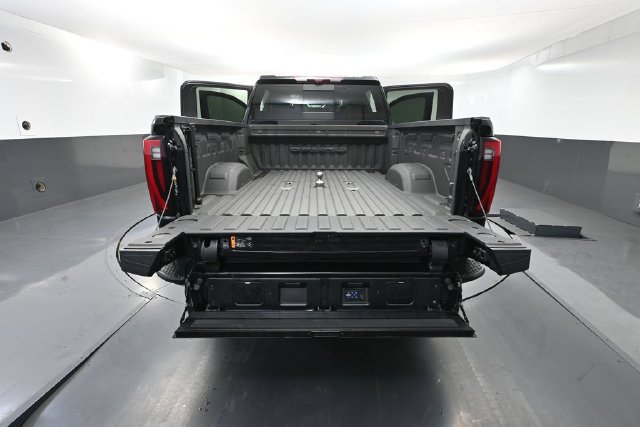 Used 2024 GMC Sierra 3500 Denali Ultimate AWD/4WD image 37