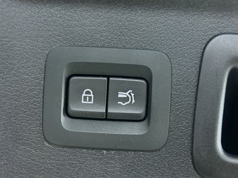 Used 2024 MAZDA CX-90 Plug-In Hybrid w/ Preferred AWD/4WD image 33