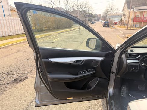 Used 2020 INFINITI QX50 Luxe w/ Navigation Package image 17