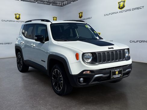 Used 2023 Jeep Renegade Latitude AWD/4WD image 7