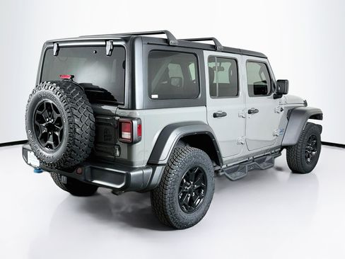 Used 2023 Jeep Wrangler Unlimited w/ Cold Weather Group AWD/4WD image 9