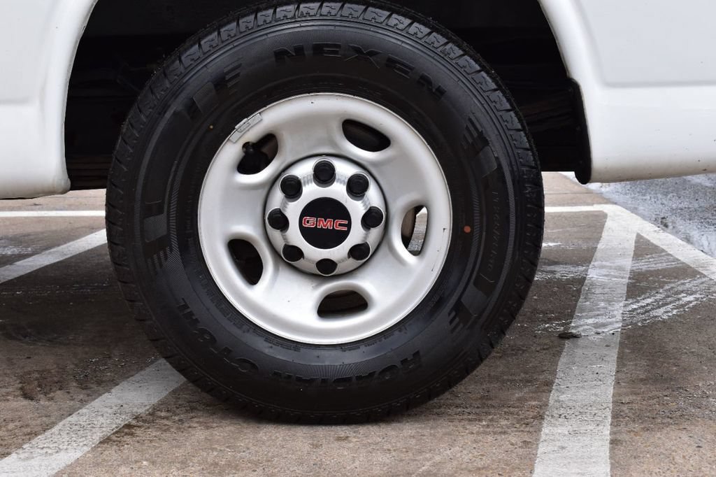 Used 2018 GMC Savana 2500 w/ Communications Package RWD image 11