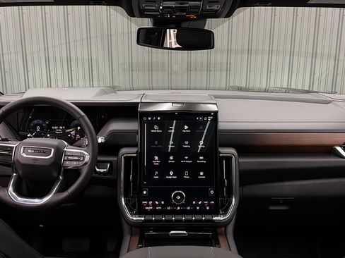 Used 2026 GMC Yukon Denali w/ Sun & Power Step Package AWD/4WD image 34