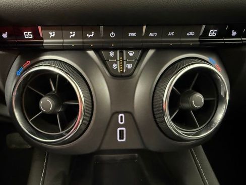 Used 2023 Chevrolet Blazer LT w/ Convenience Package image 21