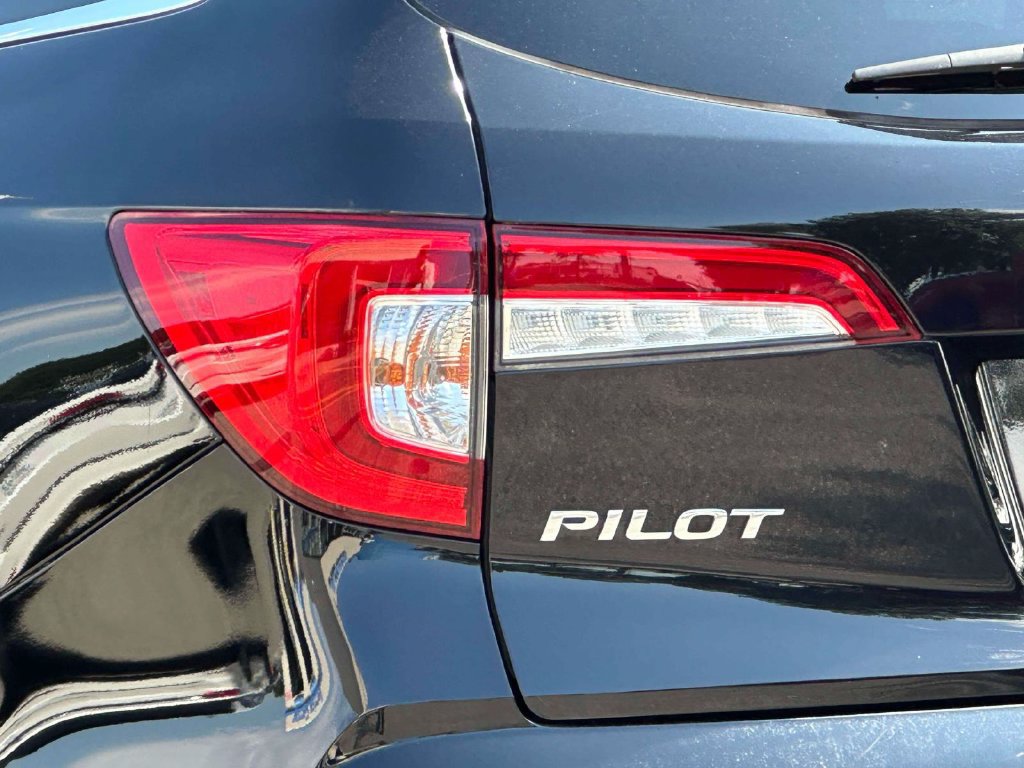 Certified 2021 Honda Pilot Special Edition image 8