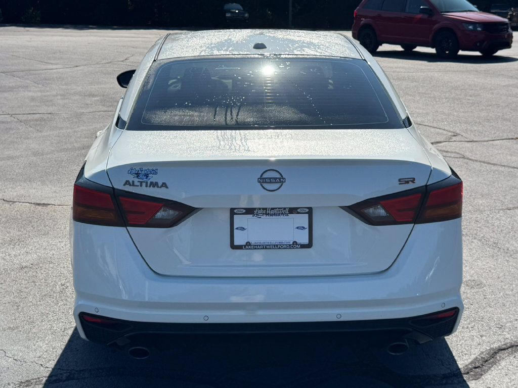Used 2024 Nissan Altima 2.5 SR w/ SR Premium Package FWD image 6