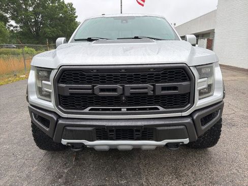 Used 2017 Ford F150 Raptor w/ Equipment Group 802A Luxury AWD/4WD image 7