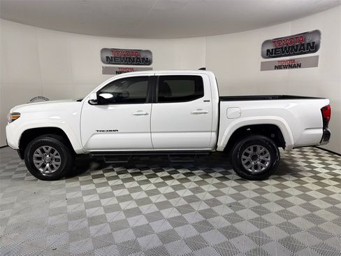 Used 2019 Toyota Tacoma SR5 image 6