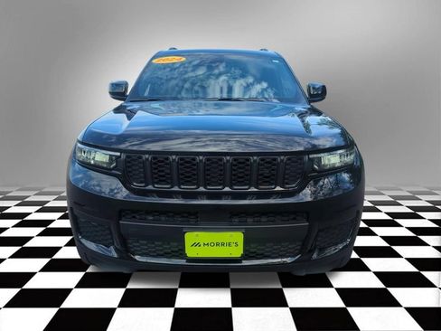Used 2024 Jeep Grand Cherokee L Altitude AWD/4WD image 3