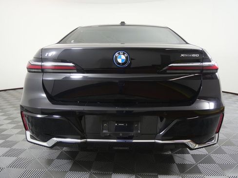 Certified 2023 BMW i7 xDrive60 image 4
