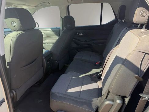 Used 2018 Chevrolet Traverse LS image 17