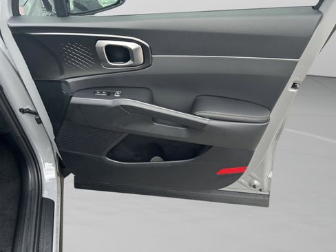 New 2026 Kia Sorento S w/ S Panoramic Sunroof Package image 10