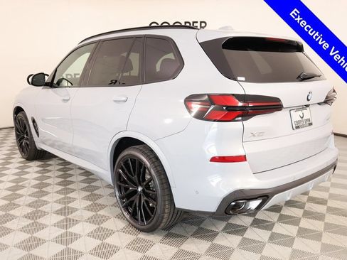 New 2026 BMW X5 xDrive40i w/ M Sport Package AWD/4WD image 25