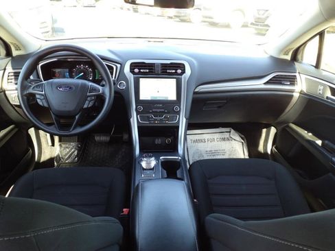 Used 2020 Ford Fusion SE image 14