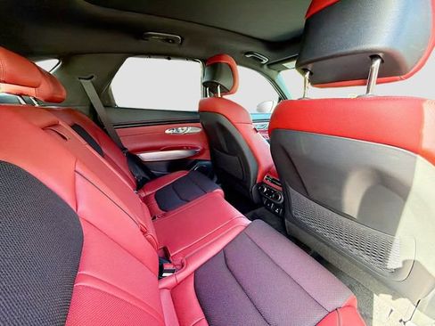 Used 2024 Genesis GV70 2.5T w/ Sport Prestige Package AWD/4WD image 27