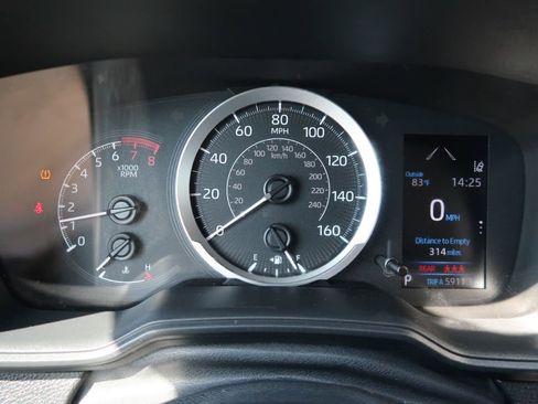 Used 2021 Toyota Corolla LE w/ Carpet Mat Package (TMS) image 13