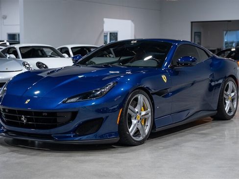 Used 2020 Ferrari Portofino RWD image 11