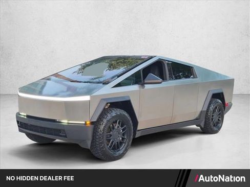 Used 2025 Tesla Cybertruck AWD Crew Cab image 1