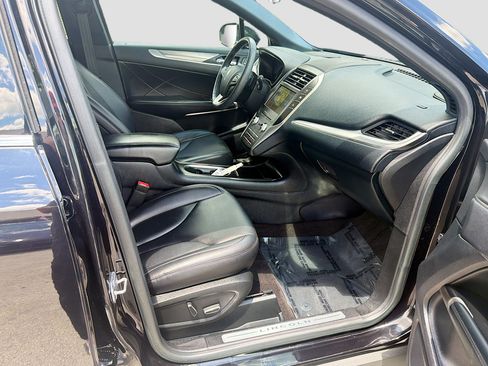 Used 2019 Lincoln MKC Premiere FWD image 32