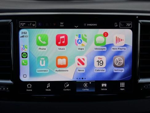 Used 2026 Chrysler Pacifica Select image 51