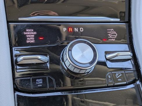 Used 2022 Jeep Grand Cherokee Overland image 31