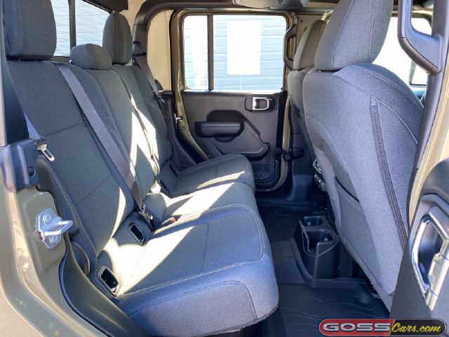 Certified 2025 Jeep Gladiator Sport AWD/4WD image 7