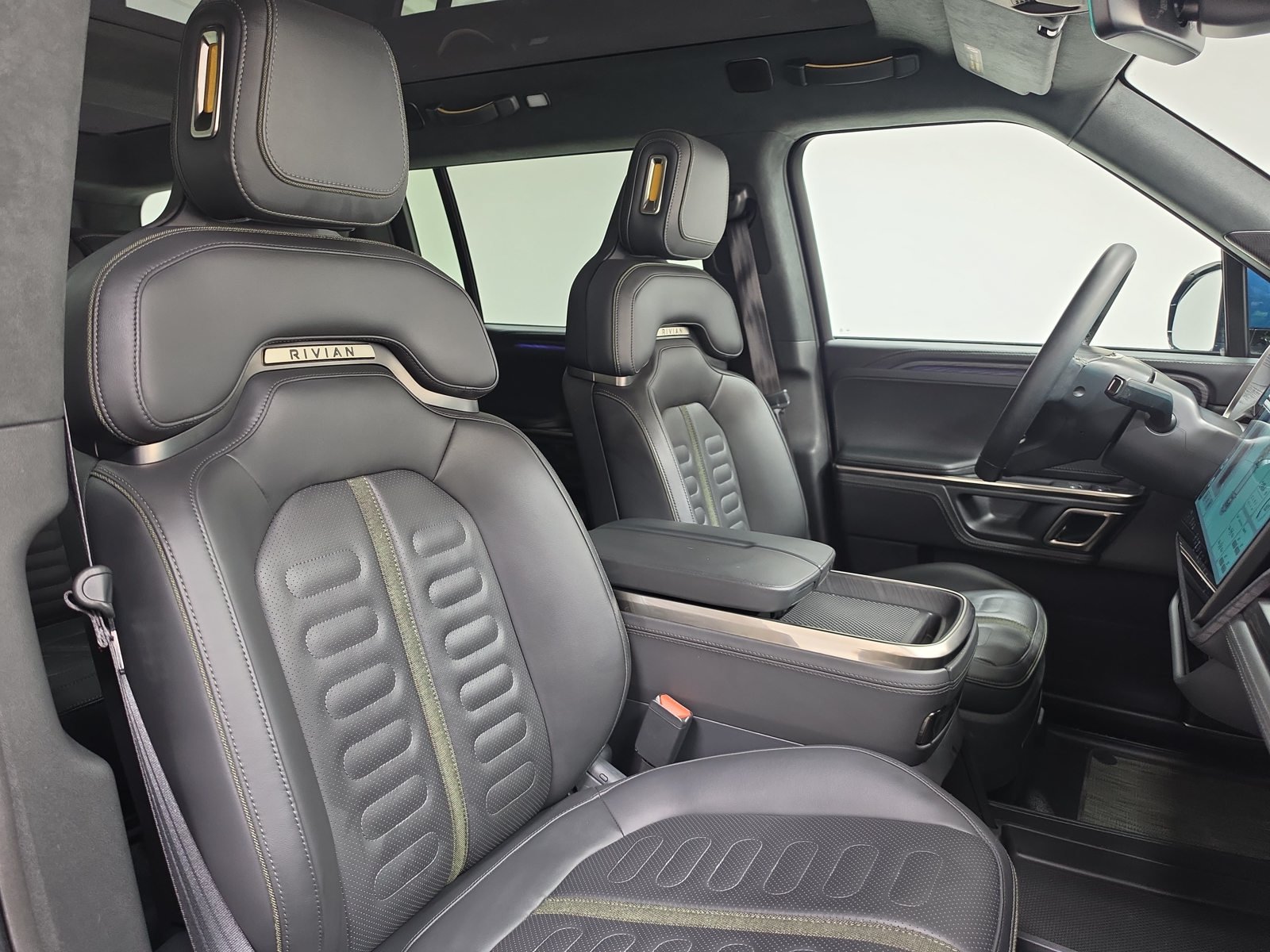 Used 2023 Rivian R1S Adventure Quad AWD/4WD image 24