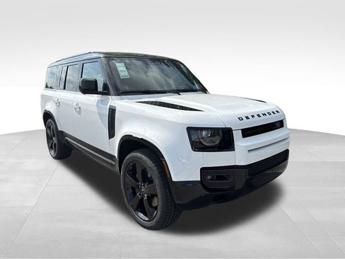 New 2025 Land Rover Defender 130 X-Dynamic SE image 1