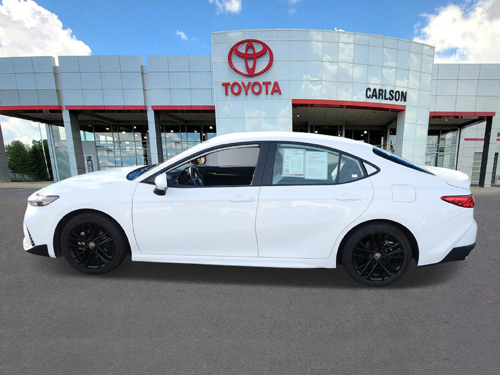Certified 2025 Toyota Camry SE FWD image 7