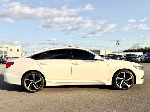 Used 2020 Honda Accord Sport image 6
