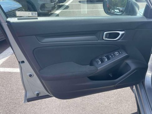 Used 2022 Honda Civic Sport image 14