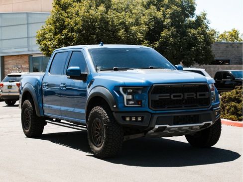 Used 2020 Ford F150 Raptor w/ Equipment Group 802A Luxury AWD/4WD image 3