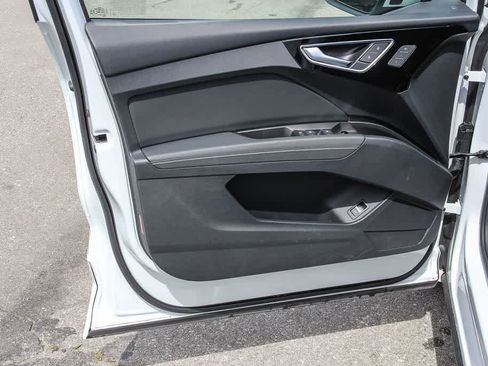 Used 2023 Audi Q4 e-tron Premium Plus w/ Premium Plus image 22