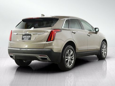 Used 2023 Cadillac XT5 Premium Luxury w/ Technology Package AWD/4WD image 6