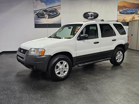 Used 2003 Ford Escape XLT image 9