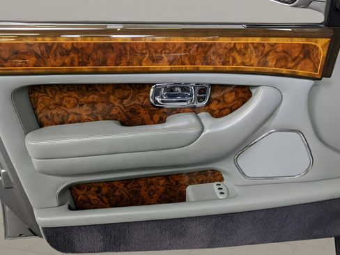 Used 2000 Rolls-Royce Silver Seraph image 33