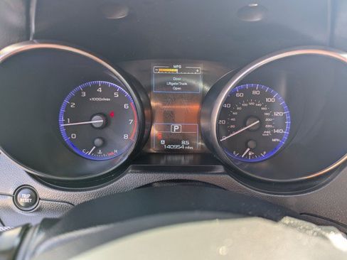 Used 2015 Subaru Legacy 2.5i Premium AWD/4WD image 16