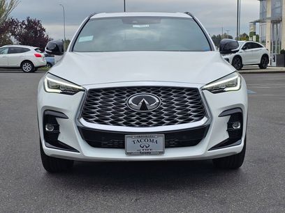 New 2025 INFINITI QX55 Essential