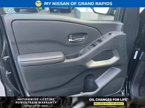 New 2026 Nissan Frontier SV w/ SV Convenience Package AWD/4WD image 11