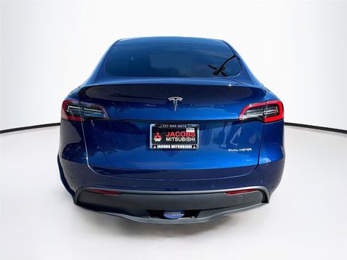 Used 2021 Tesla Model Y Long Range image 13