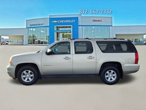 Used 2013 GMC Yukon XL SLT image 4