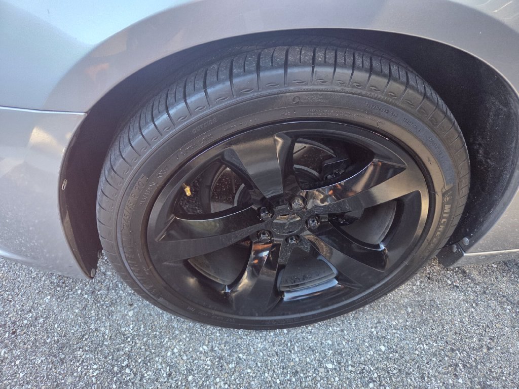 Used 2014 Dodge Charger SXT w/ Blacktop Package RWD image 2