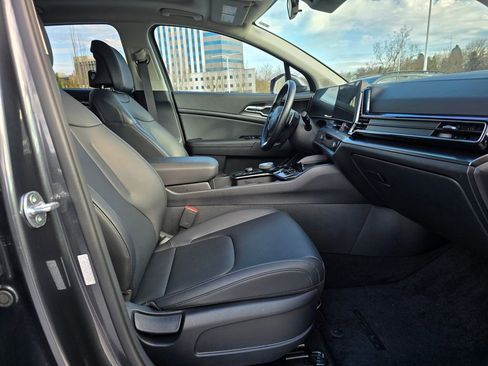 Certified 2024 Kia Sportage EX w/ EX Premium Package image 12