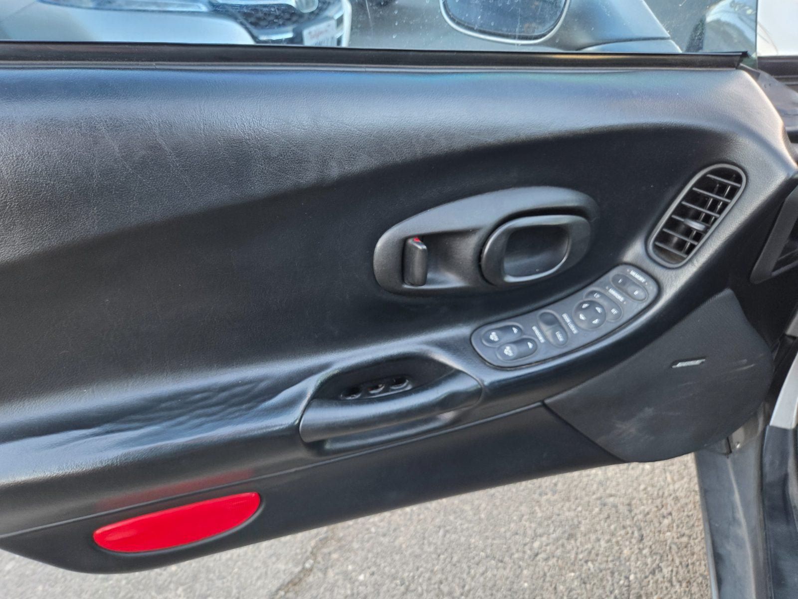 Used 2001 Chevrolet Corvette Coupe RWD image 8